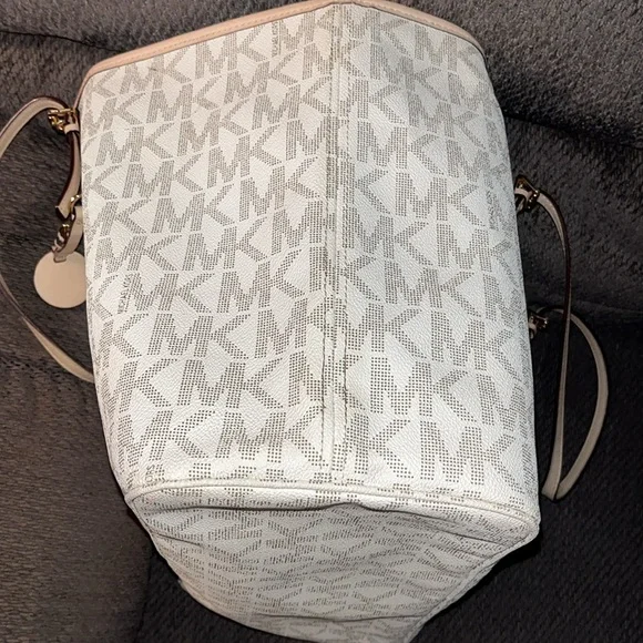 MK Canvas Mono Large Tote - Picture 7 of 10